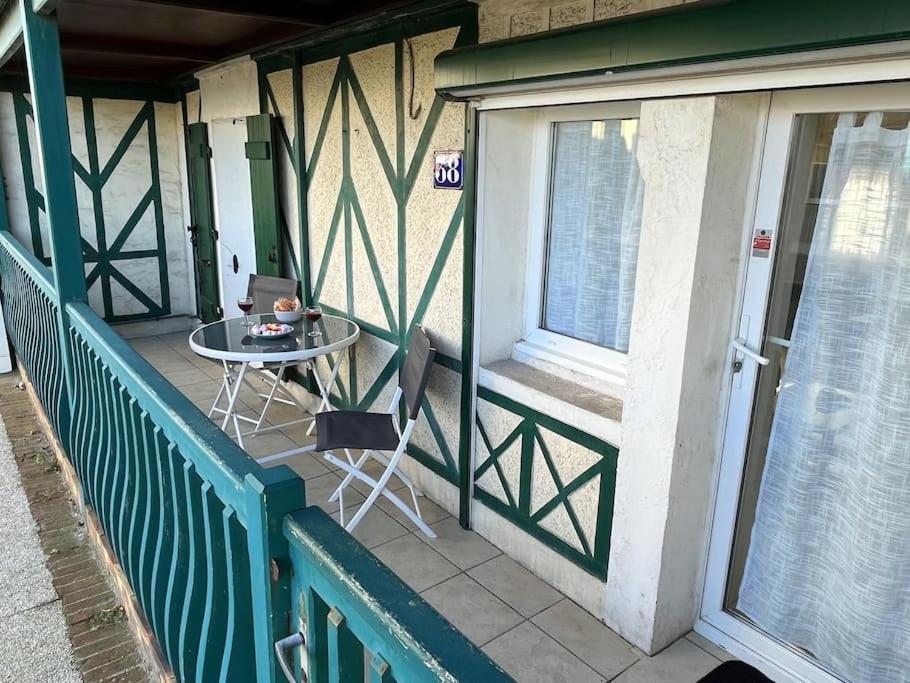 La Passerelle - Terrace And Balcony With Sea View Люк-сюр-Мер Екстериор снимка